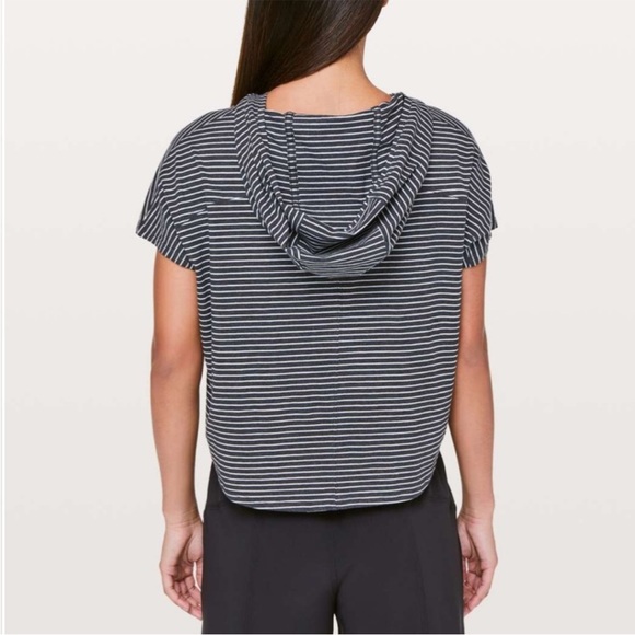 Lululemon Knot Gonna Fly Hoodie Striped Gray Tie Front Short Sleeve shirt 8 - Picture 3 of 12